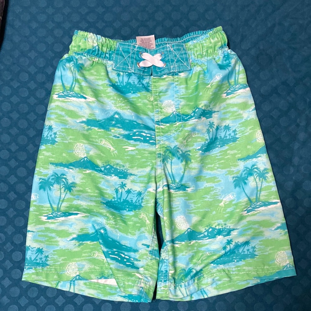 🌺 3/$12 Cherokee swim trunks, size XS 4/5